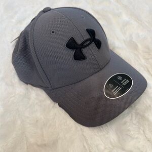 NEW Under Armour hat size M/L